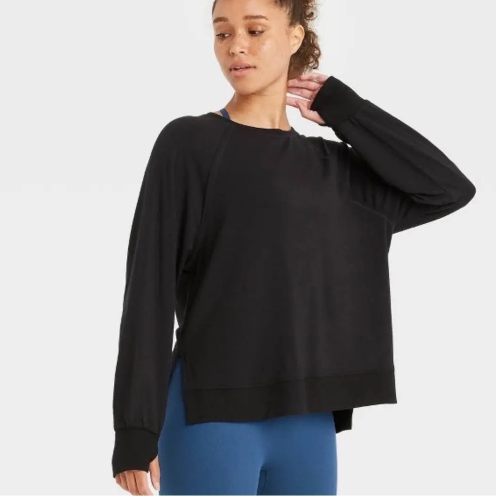 Joy Lab Lightweight Loose Fit Long Sleeve Black